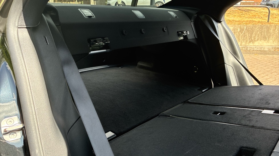 Mercedes-Benz CLA 180 AMG Line Executive 4dr Tip Auto Petrol Saloon - Image 38