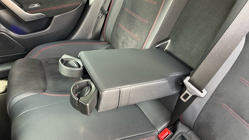 Mercedes-Benz CLA 180 AMG Line Executive 4dr Tip Auto Petrol Saloon - Image 40