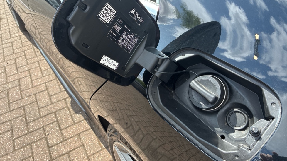 Mercedes-Benz CLA 180 AMG Line Executive 4dr Tip Auto Petrol Saloon - Image 46