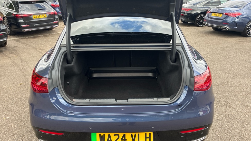 Mercedes-Benz Eqe 350 215kW AMG Line Premium 89kWh 4dr Auto Electric Saloon - Image 4