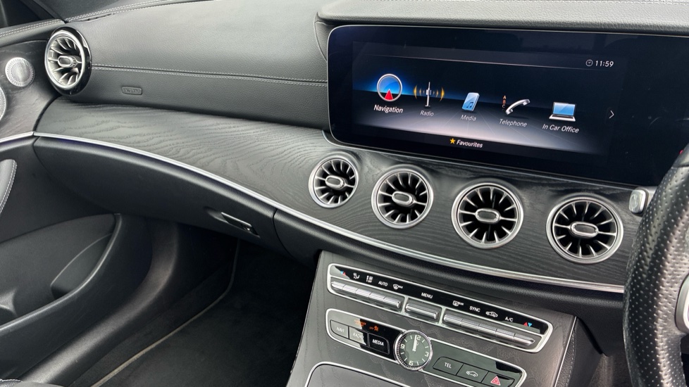 Mercedes-Benz E-Class E220d AMG Line Premium Plus 2dr 9G-Tronic Diesel Coupe - Image 14