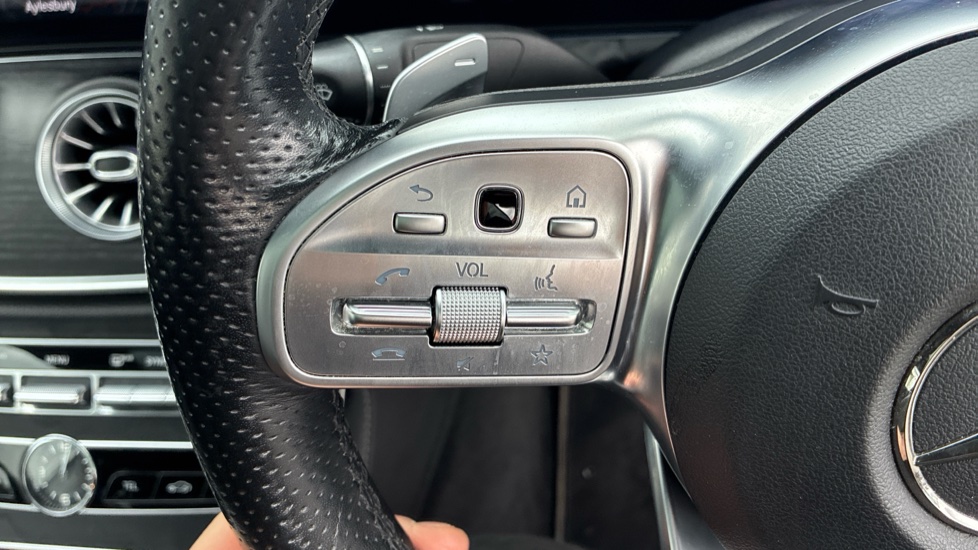 Mercedes-Benz E-Class E220d AMG Line Premium Plus 2dr 9G-Tronic Diesel Coupe - Image 29