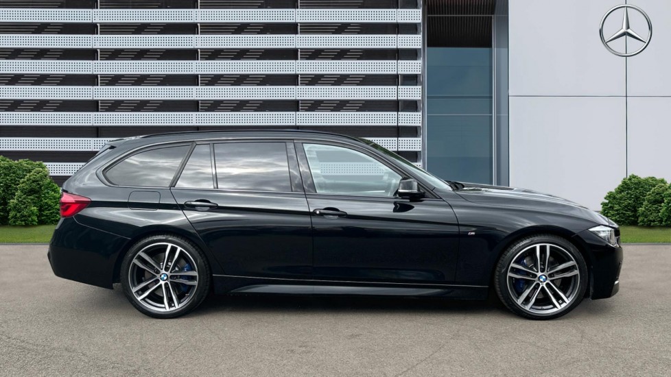 BMW 3 Series 320i M Sport Shadow Edition 5dr Step Auto Petrol Estate - Image 5