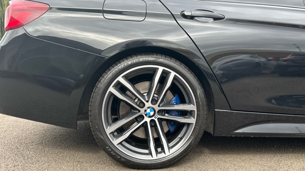 BMW 3 Series 320i M Sport Shadow Edition 5dr Step Auto Petrol Estate - Image 7
