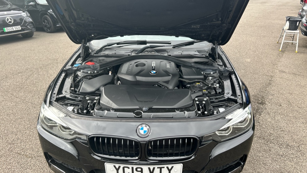 BMW 3 Series 320i M Sport Shadow Edition 5dr Step Auto Petrol Estate - Image 8