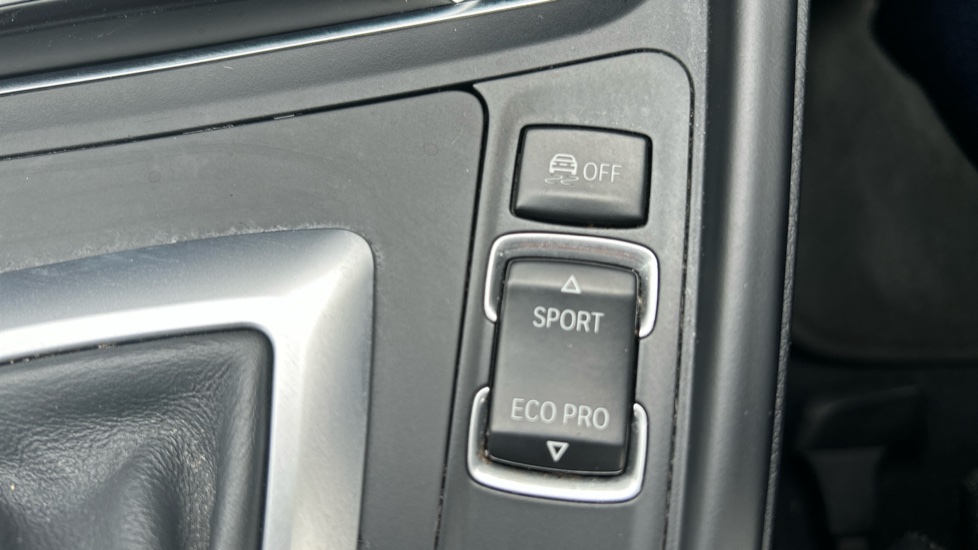 BMW 3 Series 320i M Sport Shadow Edition 5dr Step Auto Petrol Estate - Image 31