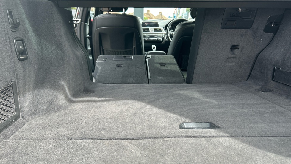 BMW 3 Series 320i M Sport Shadow Edition 5dr Step Auto Petrol Estate - Image 35
