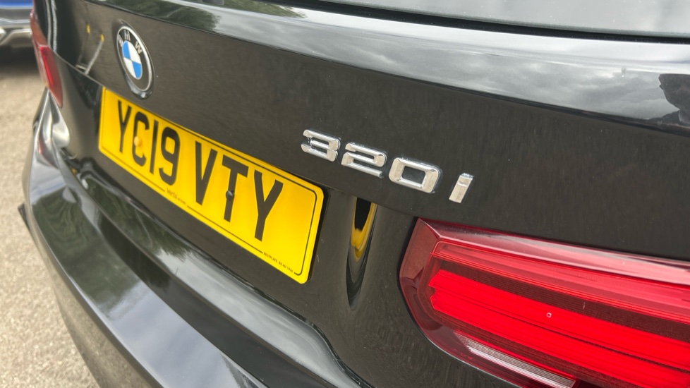BMW 3 Series 320i M Sport Shadow Edition 5dr Step Auto Petrol Estate - Image 38