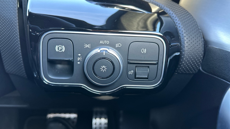 Mercedes-Benz A-Class A250e AMG Line Premium Plus 5dr Auto Hatchback - Image 36