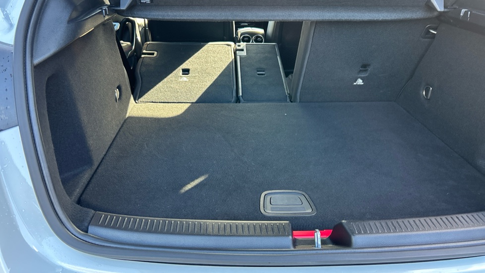 Mercedes-Benz A-Class A250e AMG Line Premium Plus 5dr Auto Hatchback - Image 45