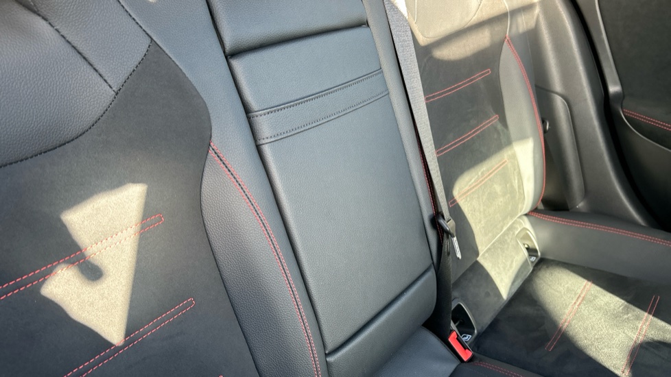 Mercedes-Benz A-Class A250e AMG Line Premium Plus 5dr Auto Hatchback - Image 52