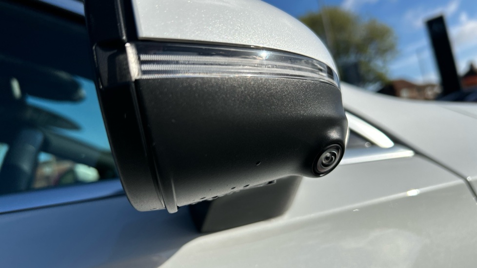 Mercedes-Benz A-Class A250e AMG Line Premium Plus 5dr Auto Hatchback - Image 61