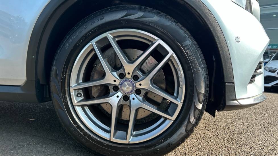 Mercedes-Benz GLC 250d 4Matic SE 5dr 9G-Tronic Diesel Estate - Image 7