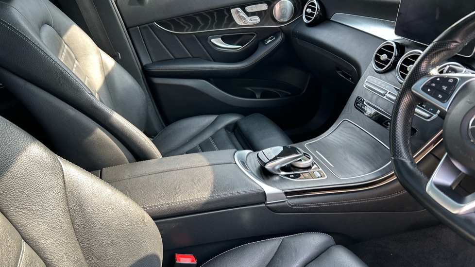 Mercedes-Benz GLC 250d 4Matic SE 5dr 9G-Tronic Diesel Estate - Image 14