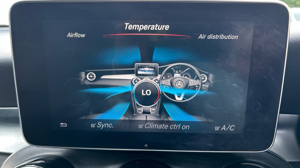 Mercedes-Benz GLC 250d 4Matic SE 5dr 9G-Tronic Diesel Estate - Image 24