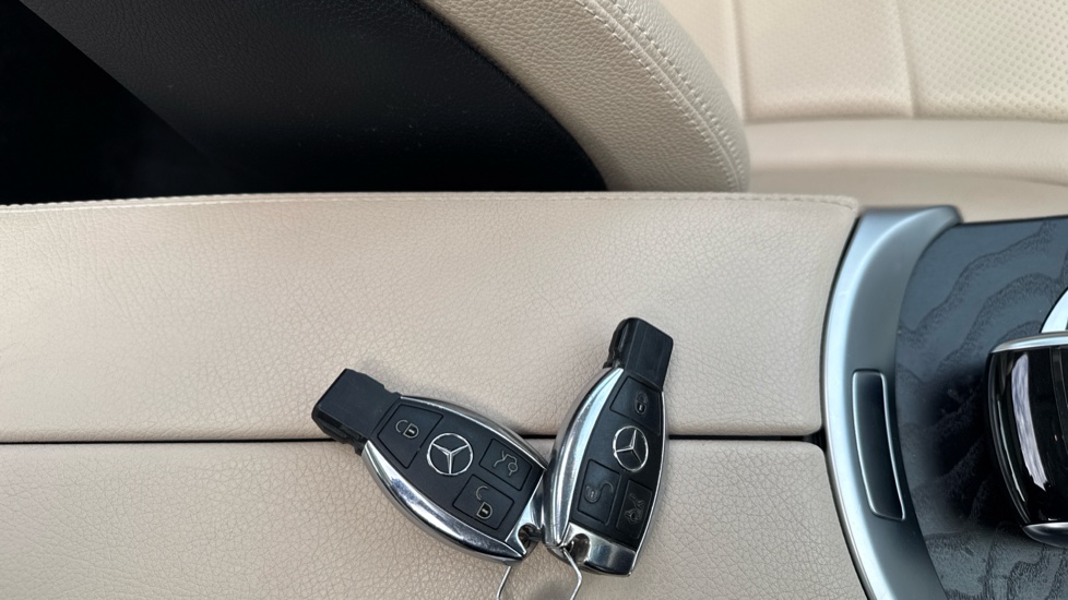 Mercedes-Benz C-Class C350e Sport Premium 4dr Auto Saloon - Image 20