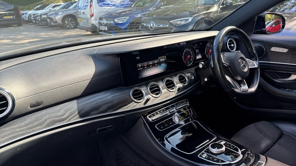 Mercedes-Benz E-Class E220d AMG Line 5dr 9G-Tronic Diesel Estate - Image 9