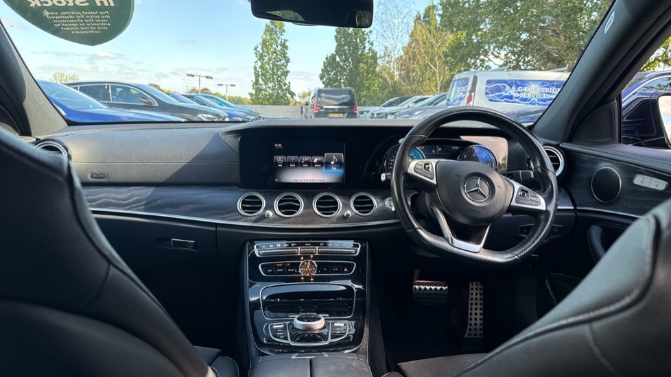 Mercedes-Benz E-Class E220d AMG Line 5dr 9G-Tronic Diesel Estate - Image 10