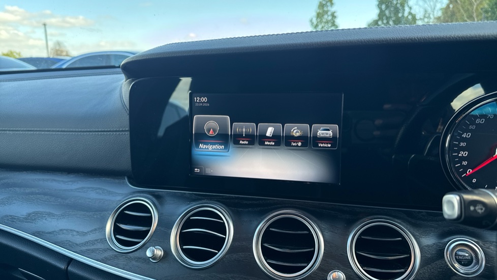 Mercedes-Benz E-Class E220d AMG Line 5dr 9G-Tronic Diesel Estate - Image 12
