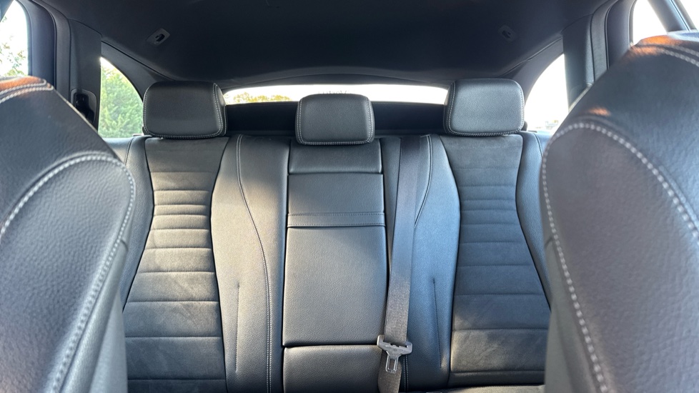 Mercedes-Benz E-Class E220d AMG Line 5dr 9G-Tronic Diesel Estate - Image 15