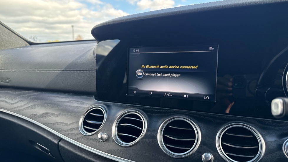 Mercedes-Benz E-Class E220d AMG Line 5dr 9G-Tronic Diesel Estate - Image 42