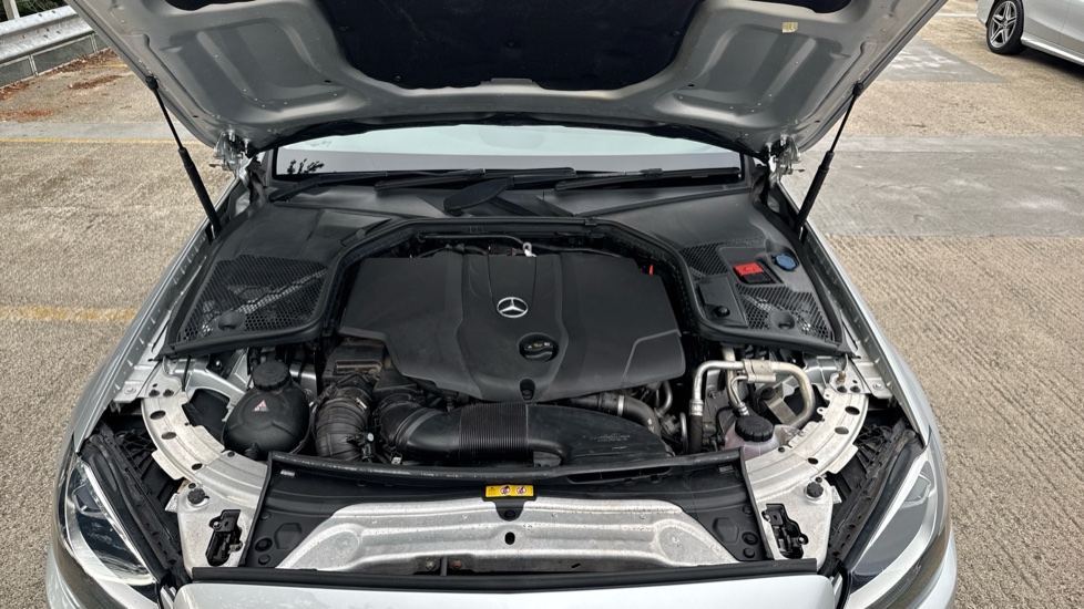 Mercedes-Benz C-Class C220d SE Executive 5dr Auto Diesel Estate - Image 8