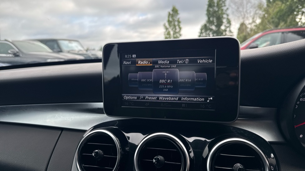 Mercedes-Benz C-Class C220d SE Executive 5dr Auto Diesel Estate - Image 12