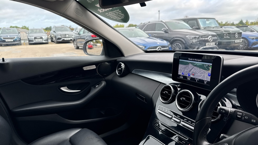 Mercedes-Benz C-Class C220d SE Executive 5dr Auto Diesel Estate - Image 14