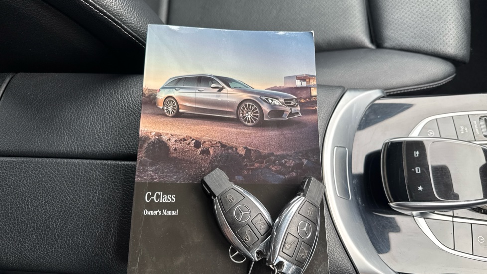 Mercedes-Benz C-Class C220d SE Executive 5dr Auto Diesel Estate - Image 19