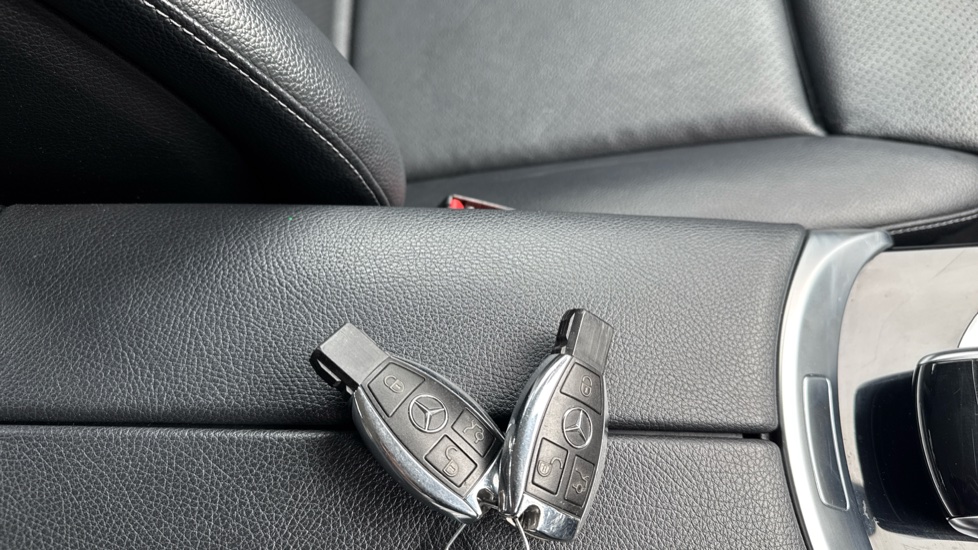 Mercedes-Benz C-Class C220d SE Executive 5dr Auto Diesel Estate - Image 20