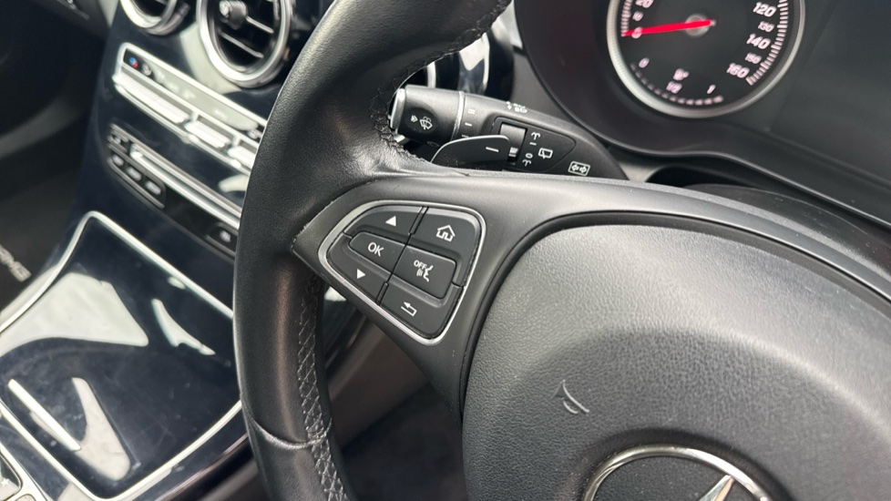 Mercedes-Benz C-Class C220d SE Executive 5dr Auto Diesel Estate - Image 27