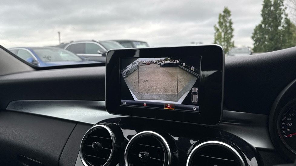 Mercedes-Benz C-Class C220d SE Executive 5dr Auto Diesel Estate - Image 38