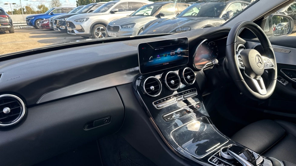Mercedes-Benz C-Class C200 Sport Premium 5dr 9G-Tronic Petrol Estate - Image 9