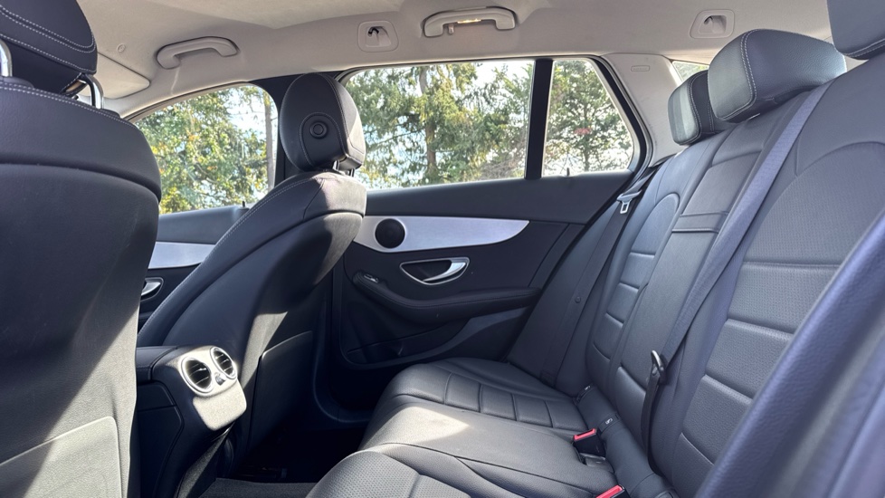 Mercedes-Benz C-Class C200 Sport Premium 5dr 9G-Tronic Petrol Estate - Image 16