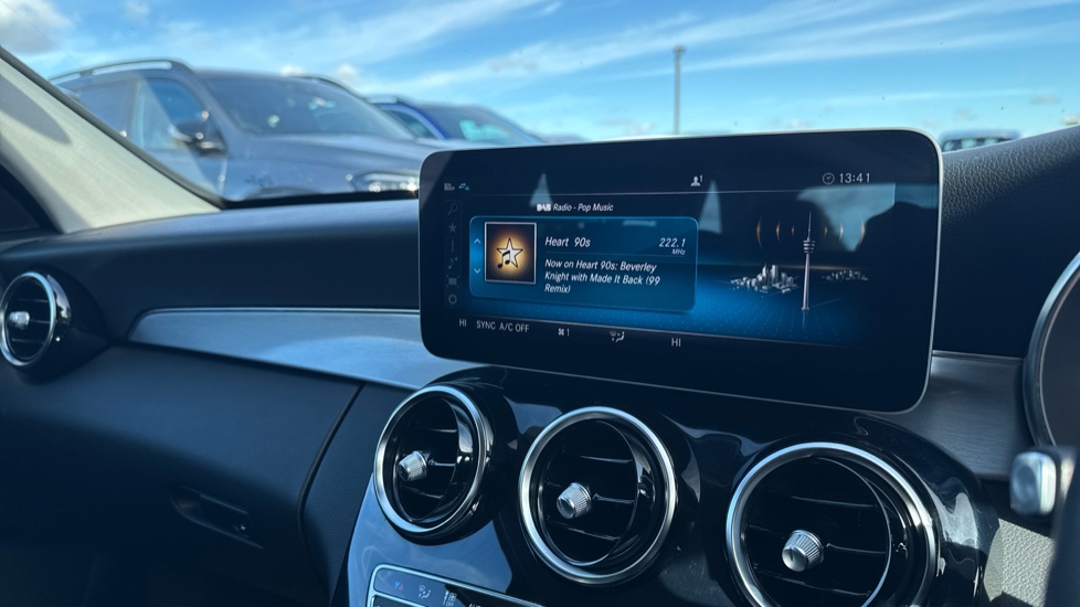 Mercedes-Benz C-Class C200 Sport Premium 5dr 9G-Tronic Petrol Estate - Image 41