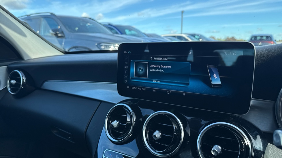 Mercedes-Benz C-Class C200 Sport Premium 5dr 9G-Tronic Petrol Estate - Image 43