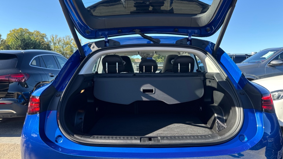 smart Hashtag 3 200kW Pro + 66kWh 5dr Auto Electric Estate - Image 4
