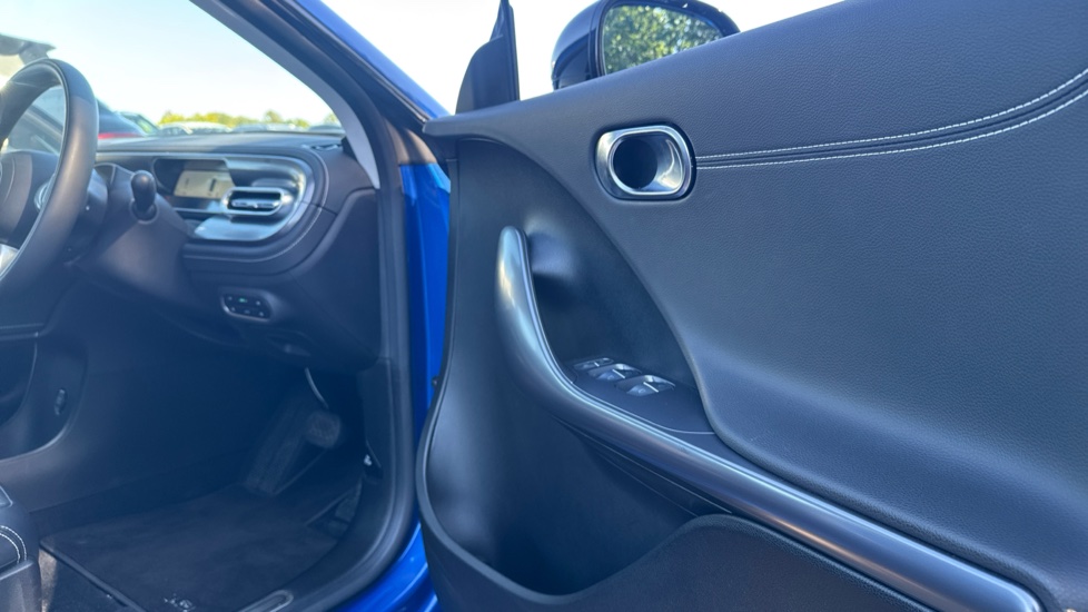 smart Hashtag 3 200kW Pro + 66kWh 5dr Auto Electric Estate - Image 25