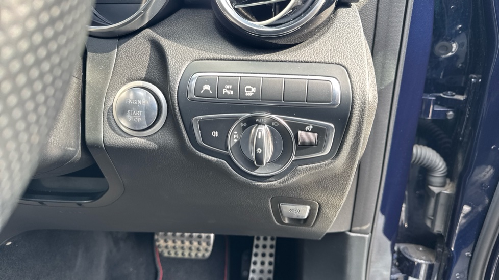 Mercedes-AMG GLC 43 4Matic Premium Plus 5dr 9G-Tronic Petrol Estate - Image 27