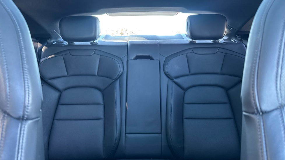 Porsche Taycan 420kW 4S 93kWh 4dr Auto Electric Saloon - Image 15