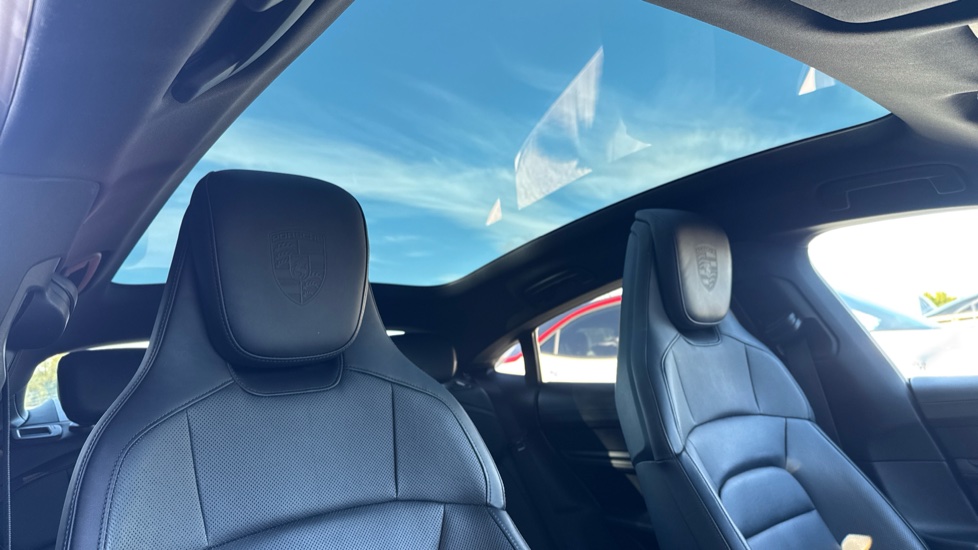 Porsche Taycan 420kW 4S 93kWh 4dr Auto Electric Saloon - Image 31