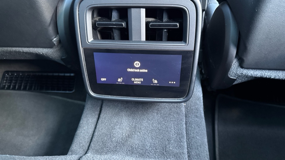 Porsche Taycan 420kW 4S 93kWh 4dr Auto Electric Saloon - Image 32