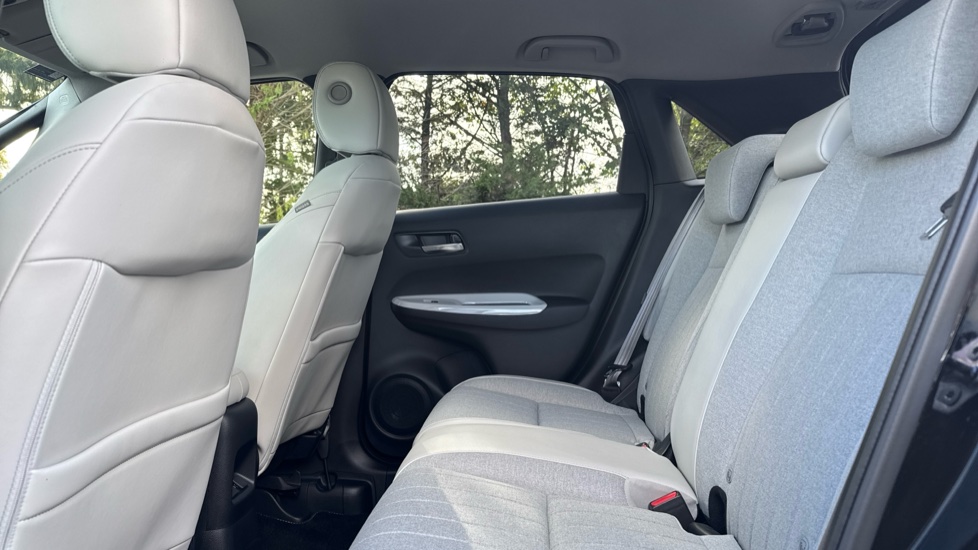 Honda Jazz 1.5 i-MMD Hybrid EX 5dr eCVT Hybrid Hatchback - Image 16