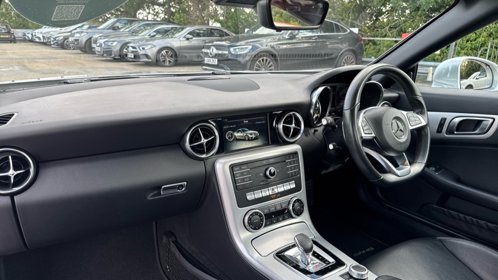 Mercedes-Benz SLC 300 AMG Line 2dr 9G-Tronic Petrol Roadster - Image 9