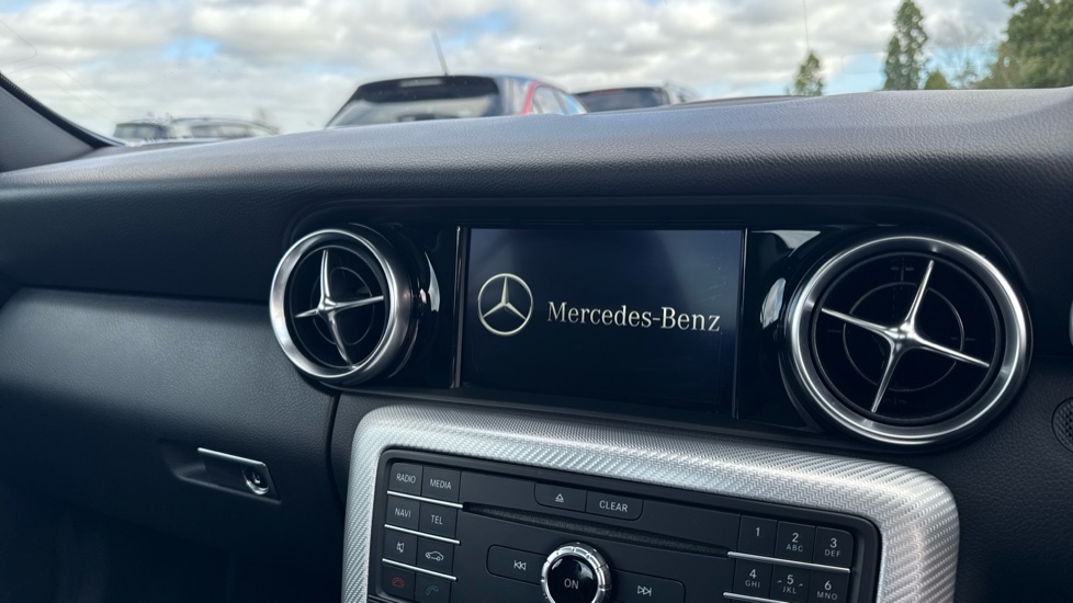 Mercedes-Benz SLC 300 AMG Line 2dr 9G-Tronic Petrol Roadster - Image 12
