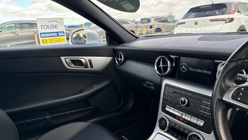 Mercedes-Benz SLC 300 AMG Line 2dr 9G-Tronic Petrol Roadster - Image 14