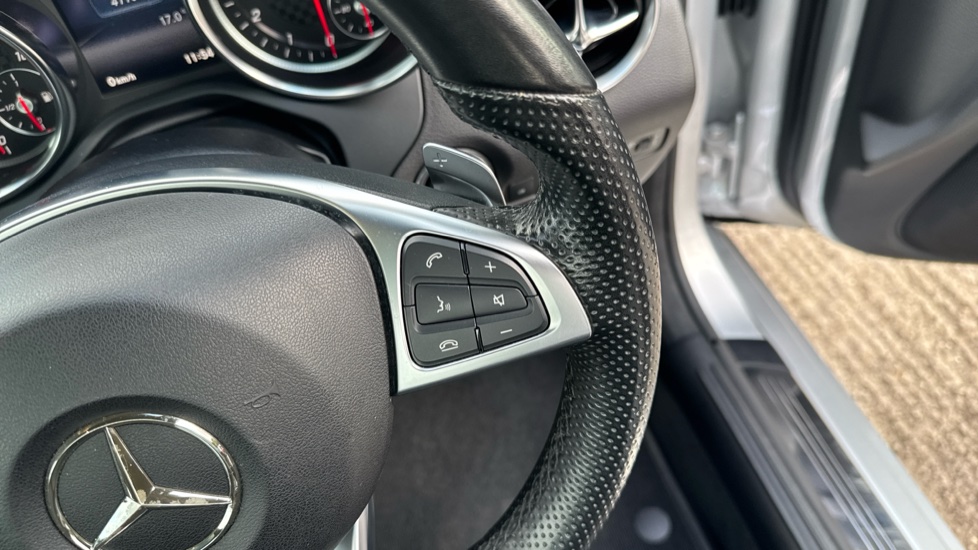 Mercedes-Benz SLC 300 AMG Line 2dr 9G-Tronic Petrol Roadster - Image 26