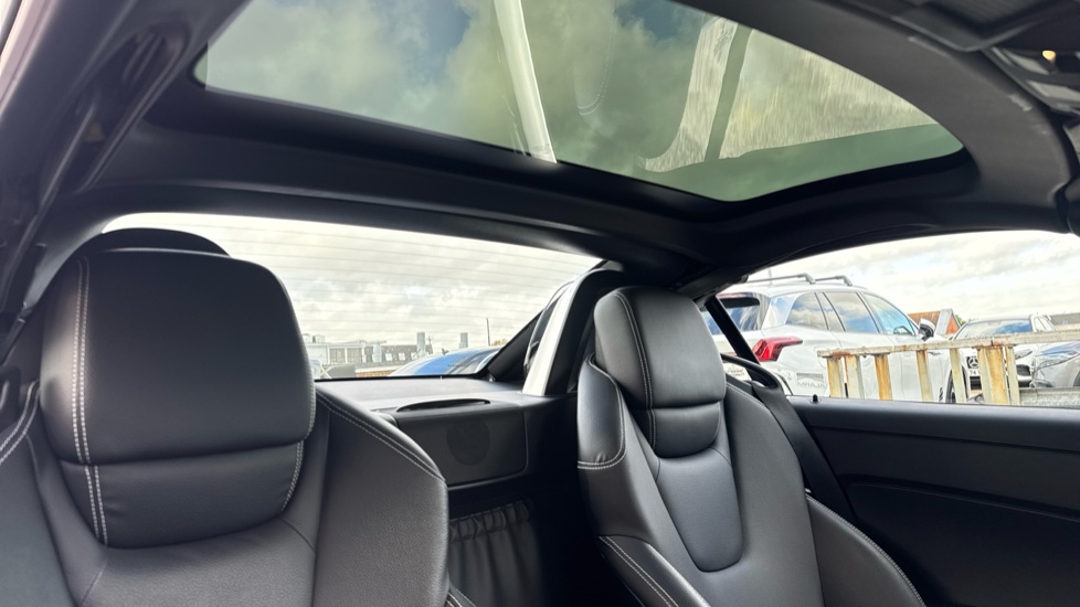 Mercedes-Benz SLC 300 AMG Line 2dr 9G-Tronic Petrol Roadster - Image 29