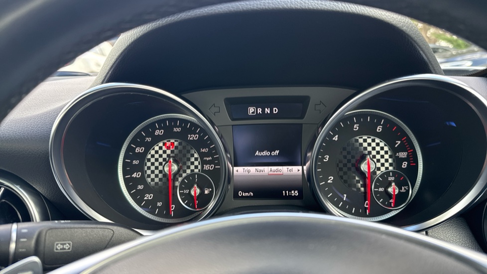 Mercedes-Benz SLC 300 AMG Line 2dr 9G-Tronic Petrol Roadster - Image 32