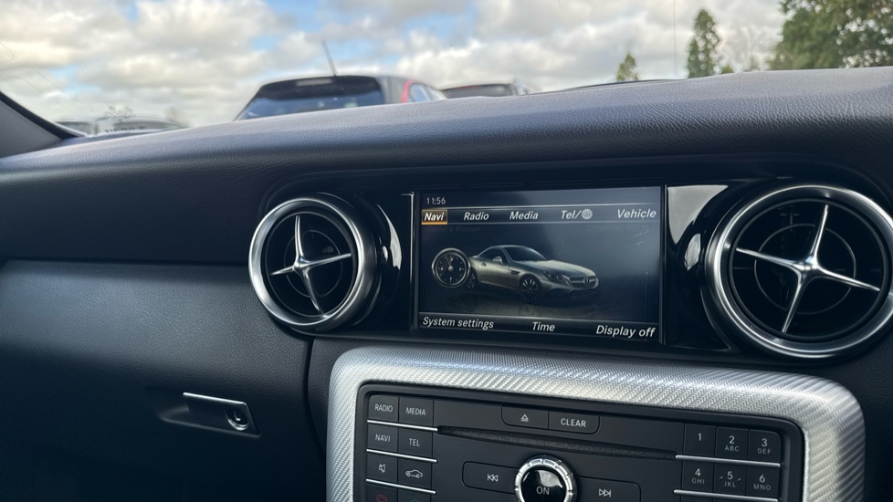 Mercedes-Benz SLC 300 AMG Line 2dr 9G-Tronic Petrol Roadster - Image 38